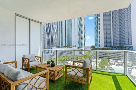 851 NE 1st Avenue Miami FL 33132