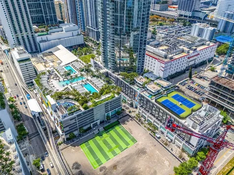 851 NE 1st Avenue Miami FL 33132