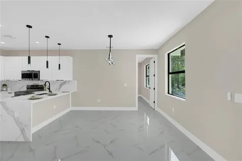 2102 E 13th Street Lehigh Acres FL 33972