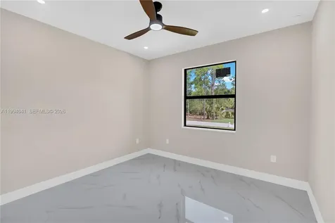 2102 E 13th Street Lehigh Acres FL 33972