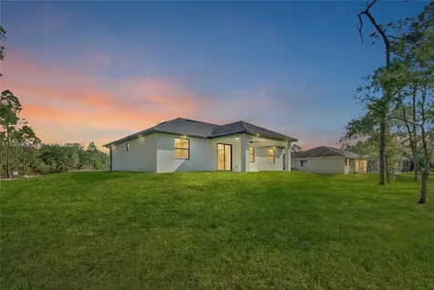 2102 E 13th Street Lehigh Acres FL 33972