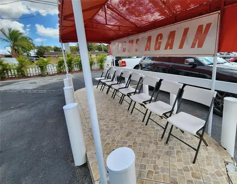 5390 W 12 Avenue Hialeah FL 33012