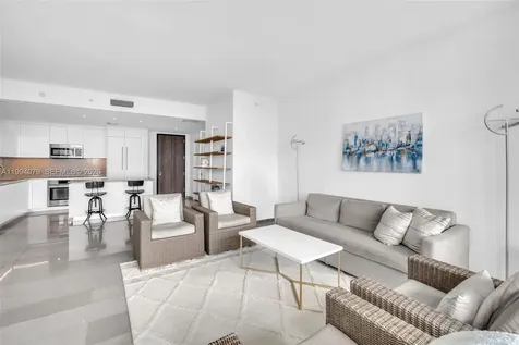68 SE 6th Street Miami FL 33131