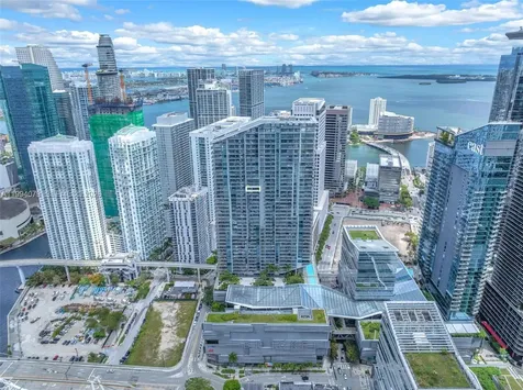 68 SE 6th Street Miami FL 33131