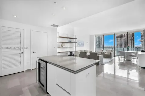 68 SE 6th Street Miami FL 33131
