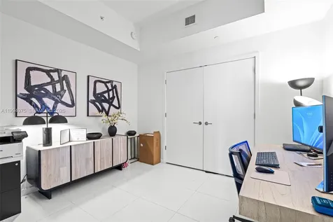 851 NE 1st Avenue Miami FL 33132