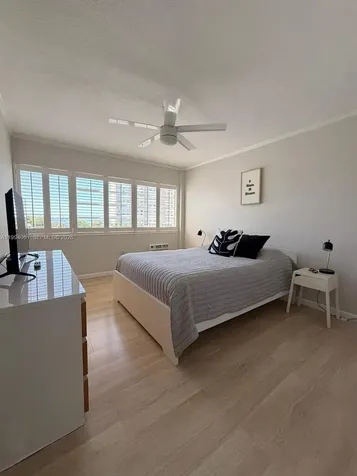 220 Kings Point Drive Sunny Isles Beach FL 33160