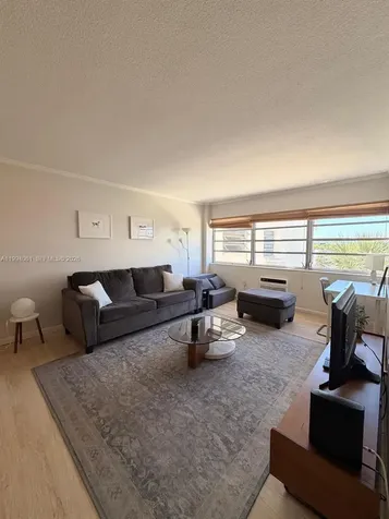 220 Kings Point Drive Sunny Isles Beach FL 33160