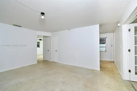 25 N Maples Street Lehigh Acres FL 33936
