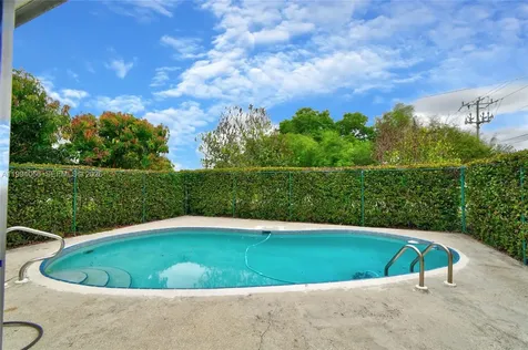 25 N Maples Street Lehigh Acres FL 33936
