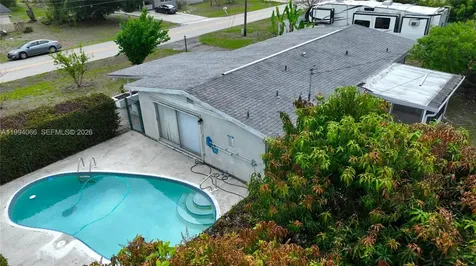 25 N Maples Street Lehigh Acres FL 33936