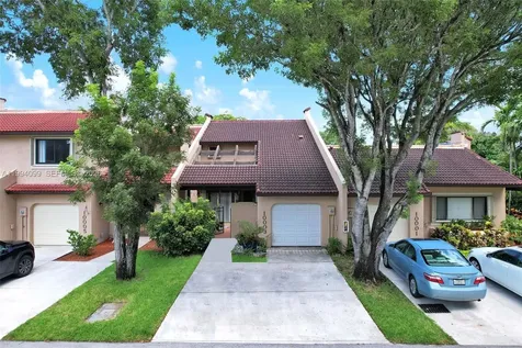 10003 Costa Del Sol Boulevard Doral FL 33178