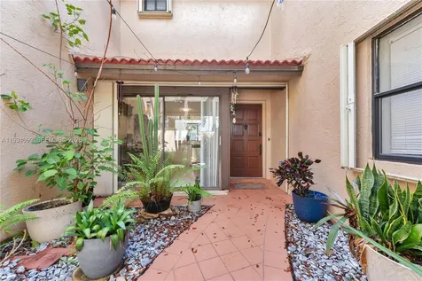 10003 Costa Del Sol Boulevard Doral FL 33178