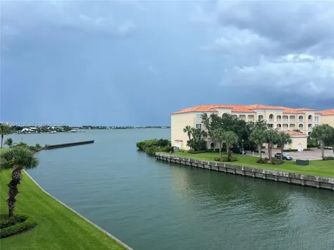 5 E Harbour Isle Fort Pierce FL 34949