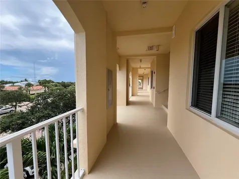 5 E Harbour Isle Fort Pierce FL 34949