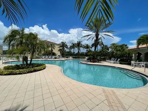 5 E Harbour Isle Fort Pierce FL 34949