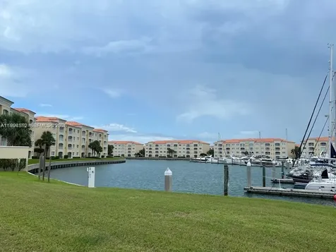 5 E Harbour Isle Fort Pierce FL 34949