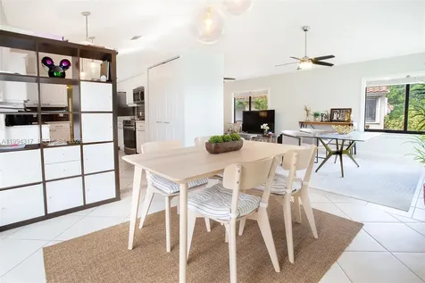 524 Village Lake Drive Weston FL 33326