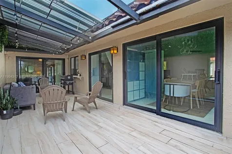 524 Village Lake Drive Weston FL 33326