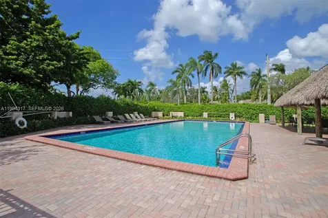 524 Village Lake Drive Weston FL 33326