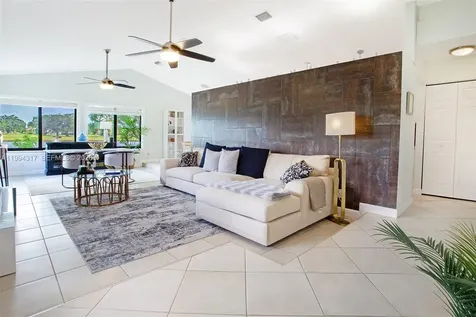 524 Village Lake Drive Weston FL 33326