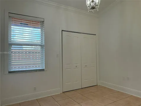 6702 NW 190th Street Hialeah FL 33015