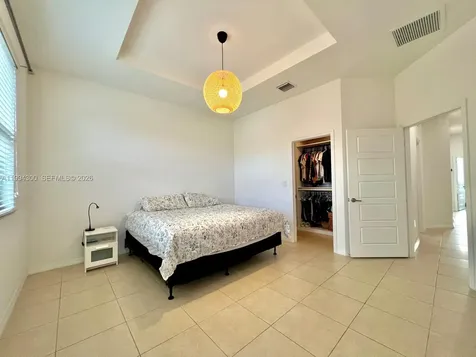 649 NE 191st Street Miami FL 33179