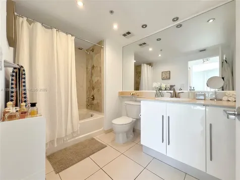 335 S Biscayne Boulevard Miami FL 33131