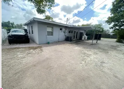 7191 SW 15th Street Miami FL 33144
