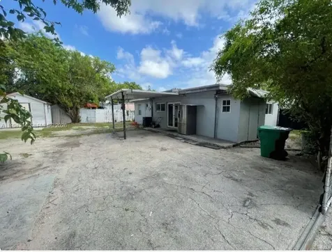 7191 SW 15th Street Miami FL 33144