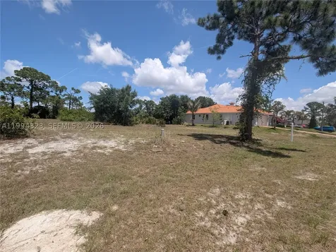 2121 NW 30th Terrace Cape Coral FL 33993