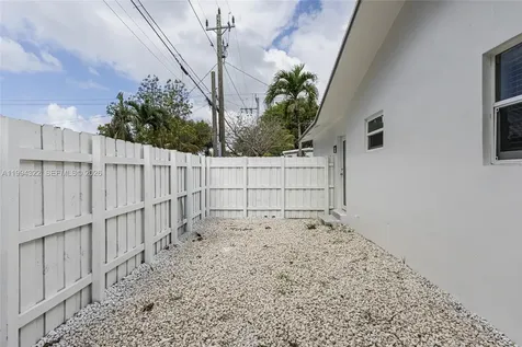 55 SW 13th Street Dania Beach FL 33004