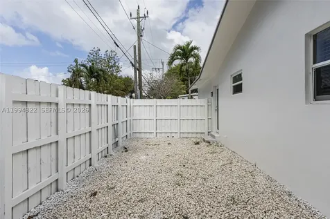 55 SW 13th Street Dania Beach FL 33004