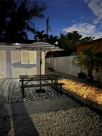 55 SW 13th Street Dania Beach FL 33004