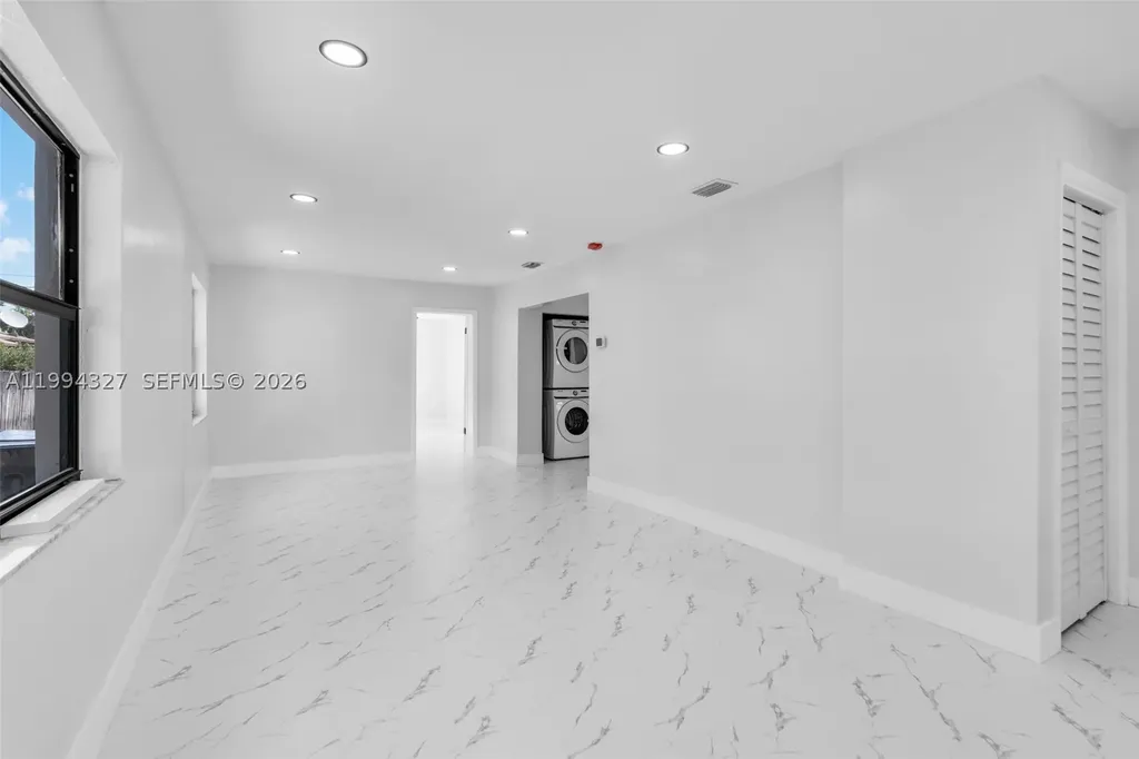914 S L Street Lake Worth FL 33460