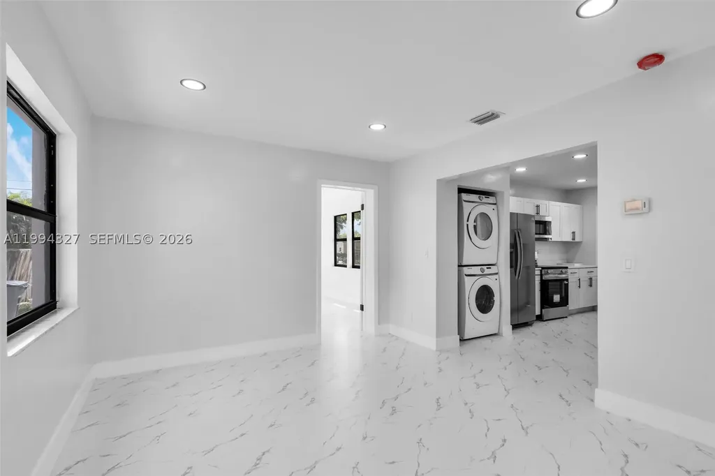 914 S L Street Lake Worth FL 33460