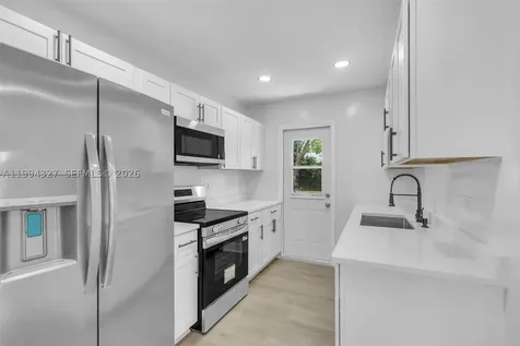 914 S L Street Lake Worth FL 33460