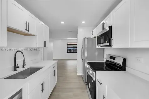 914 S L Street Lake Worth FL 33460
