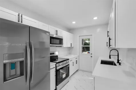 914 S L Street Lake Worth FL 33460