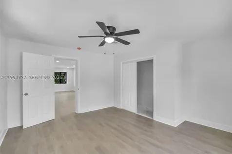 914 S L Street Lake Worth FL 33460
