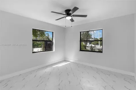 914 S L Street Lake Worth FL 33460
