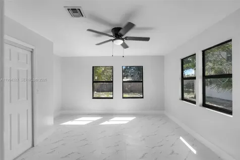 914 S L Street Lake Worth FL 33460