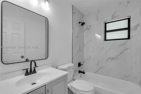 914 S L Street Lake Worth FL 33460