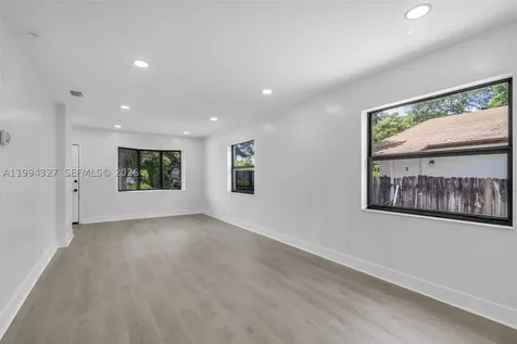 914 S L Street Lake Worth FL 33460