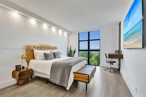 1000 Quayside Terrace Miami FL 33138