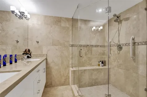 1000 Quayside Terrace Miami FL 33138