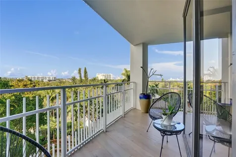 1000 Quayside Terrace Miami FL 33138