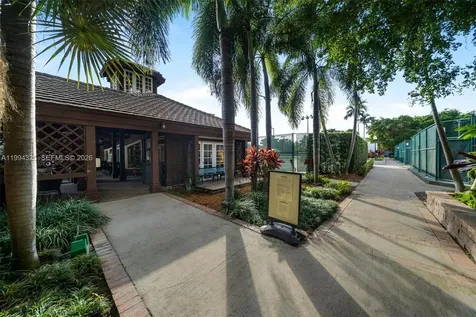 1000 Quayside Terrace Miami FL 33138