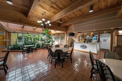 1000 Quayside Terrace Miami FL 33138