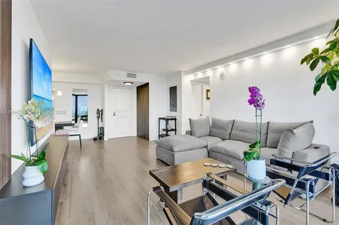 1000 Quayside Terrace Miami FL 33138
